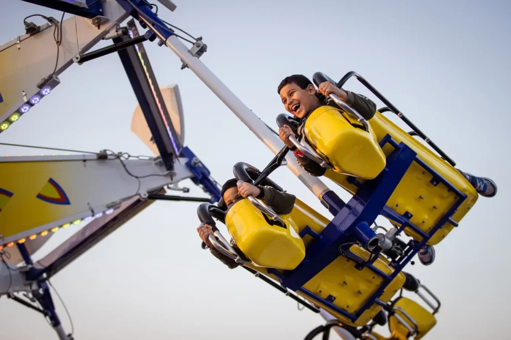 Lww Kite Flyer Ax2i0709